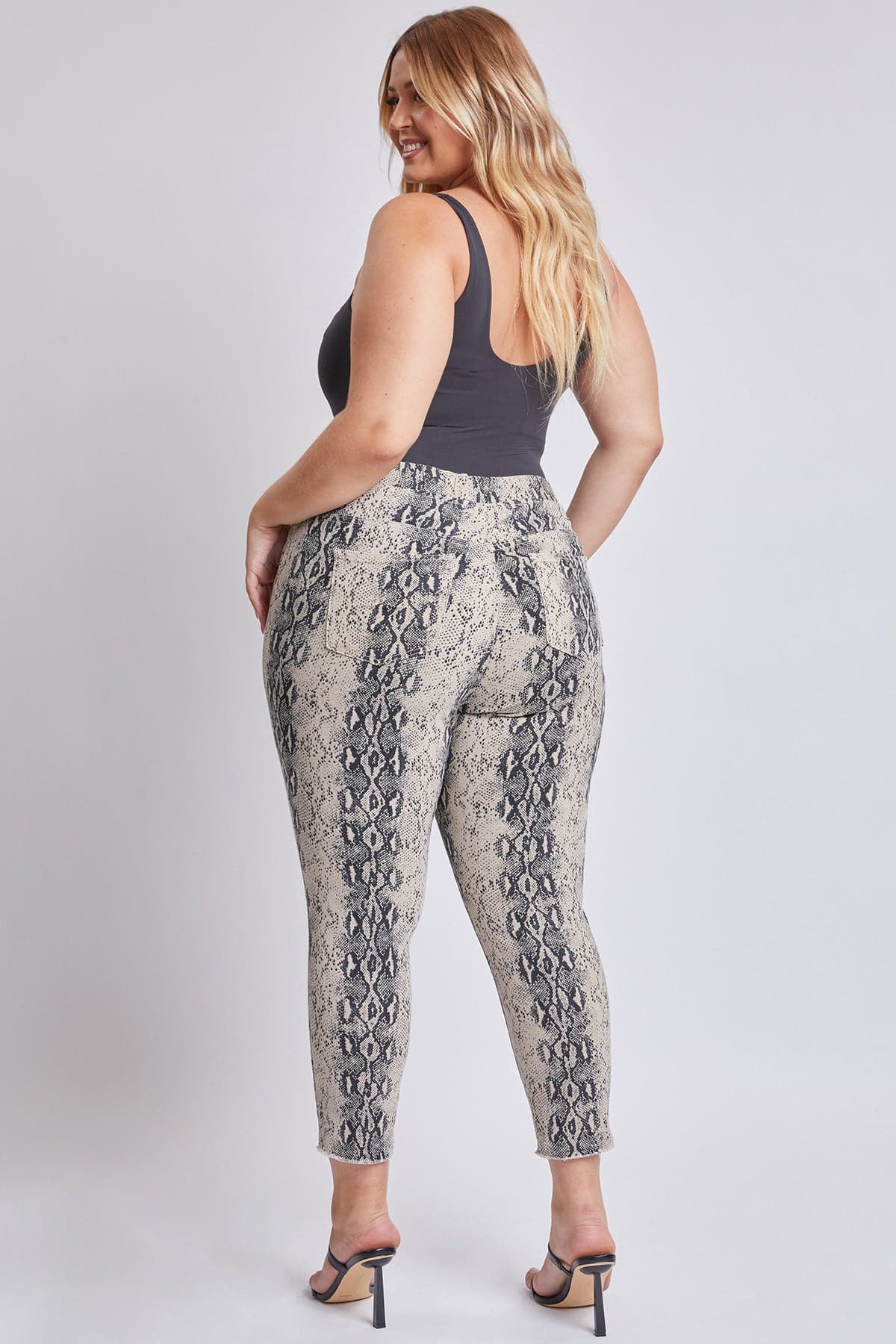 872Ts Taupe Snake