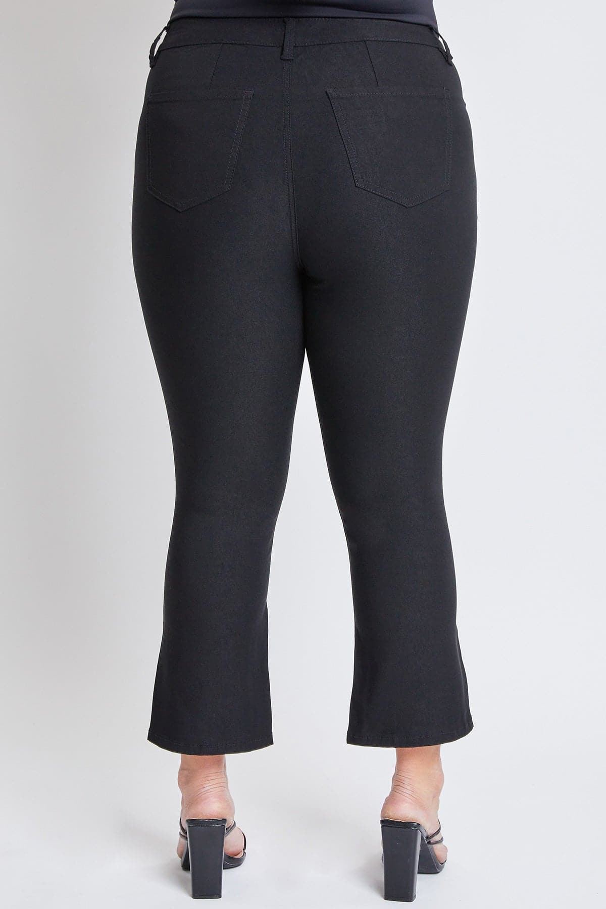 Women´s Plus Hyperstretch Cropped Kick Flare Pants