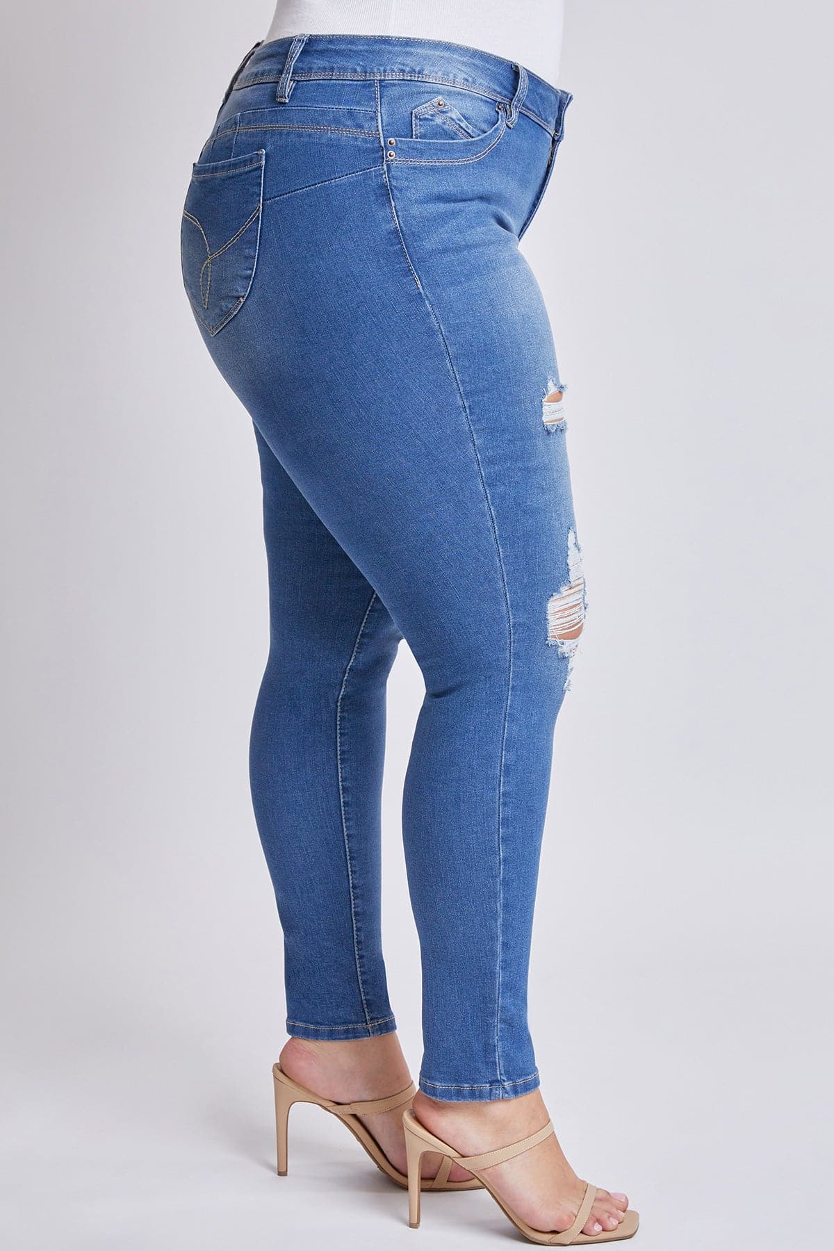 Plus Size Women's Sustainable WannaBettaButt Skinny Jeans