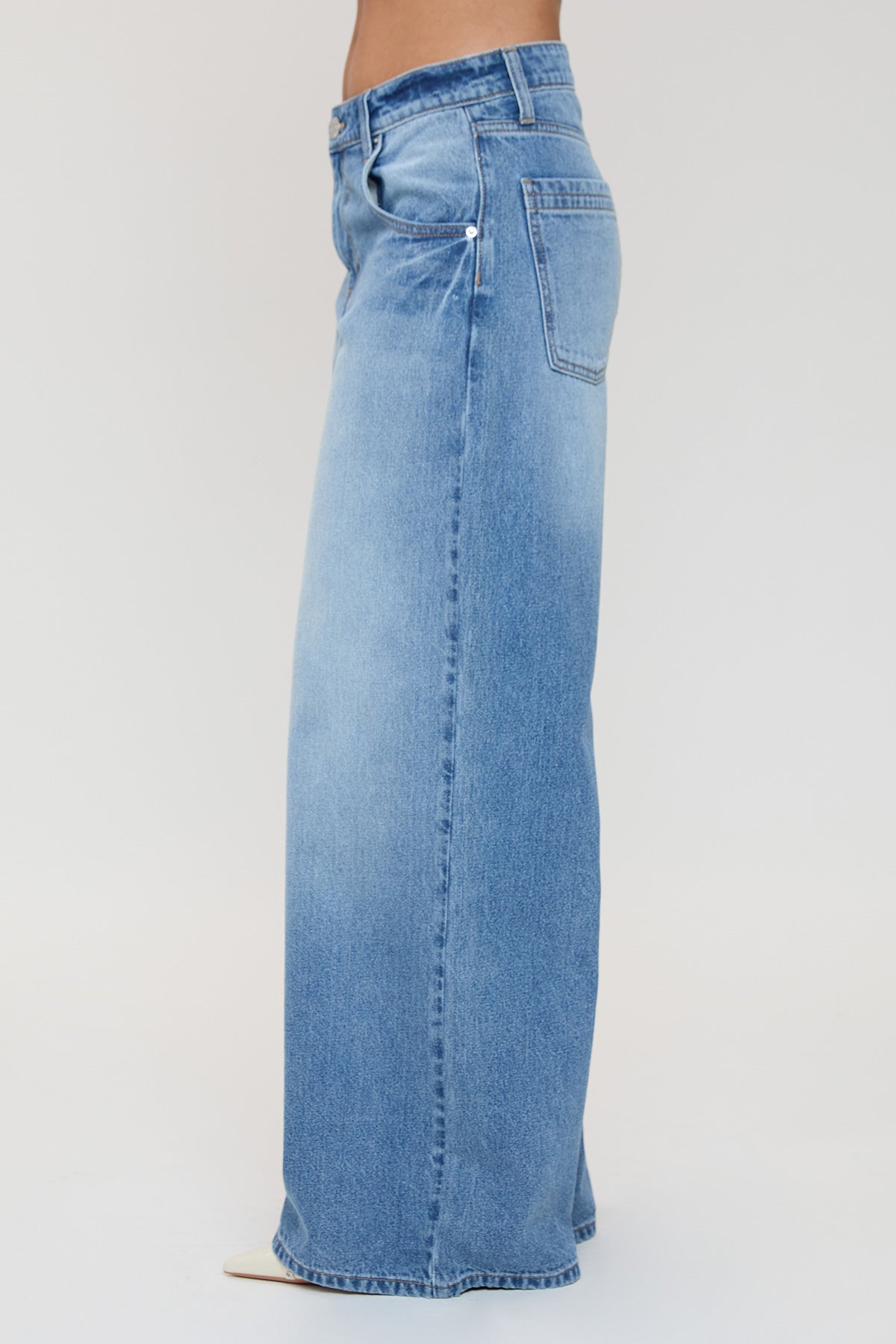 M Medium Blue