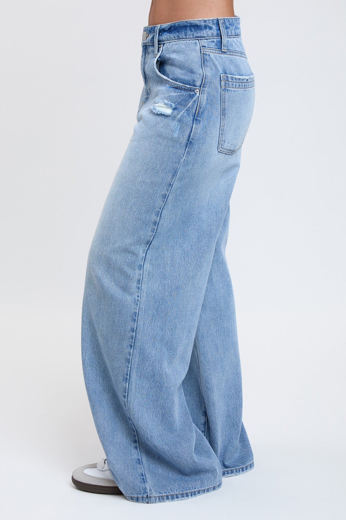 L Light Blue Rips