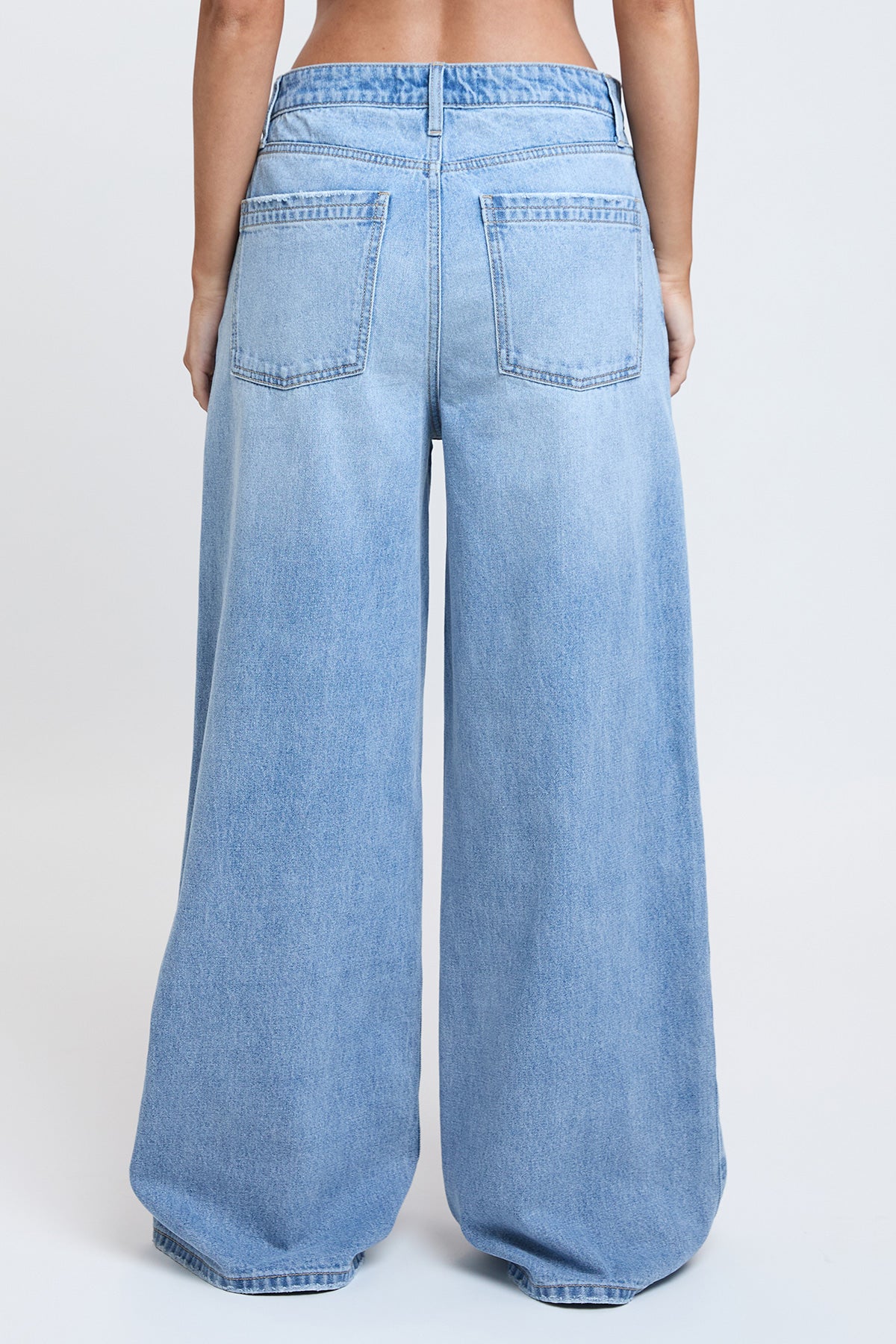 L Light Blue Rips
