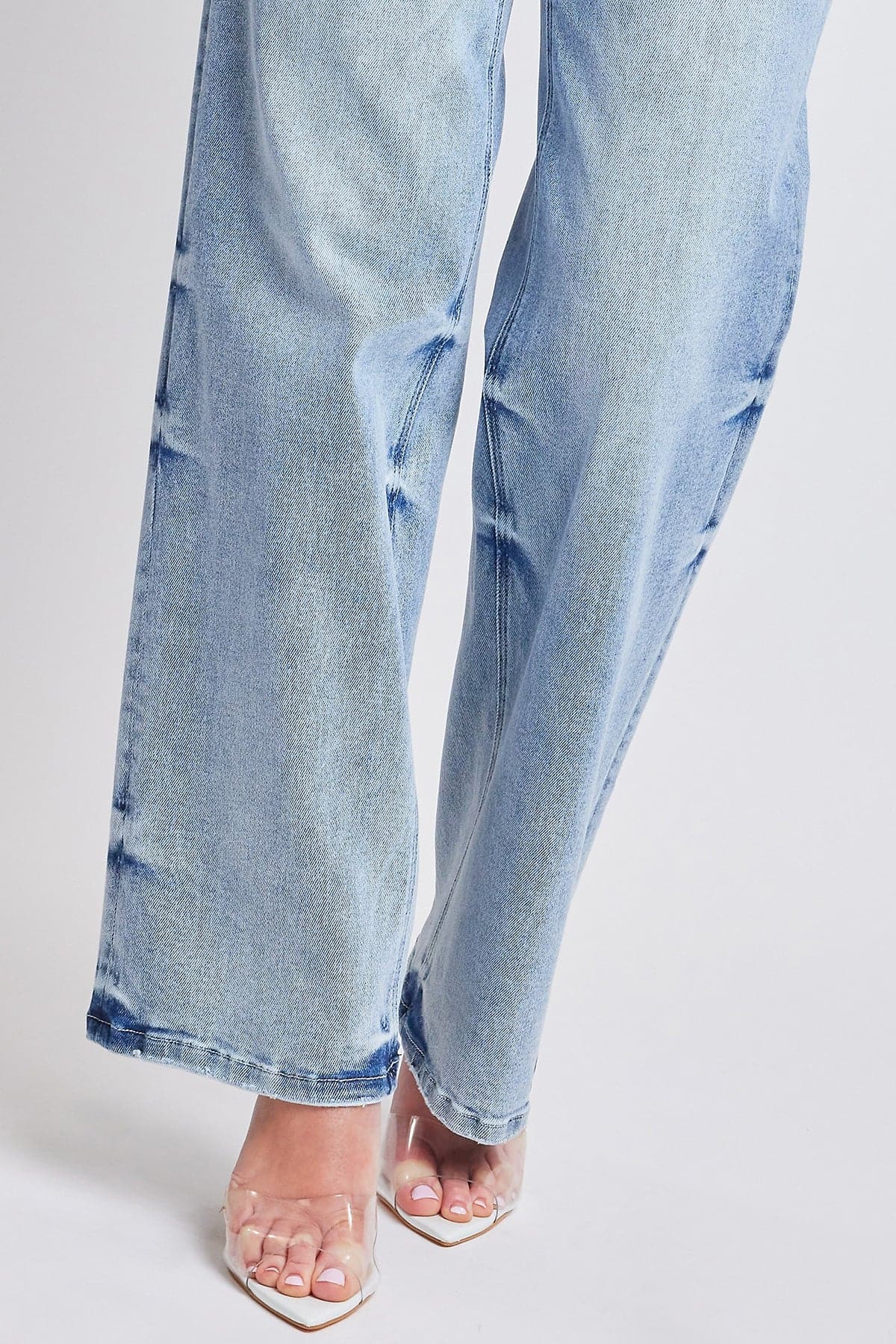 Women's Mid Rise Wide Leg Jeans