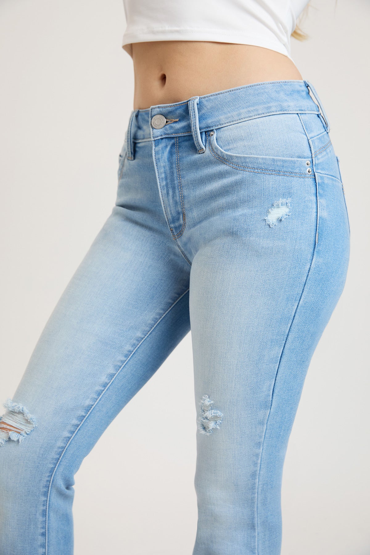L Light Blue Rips