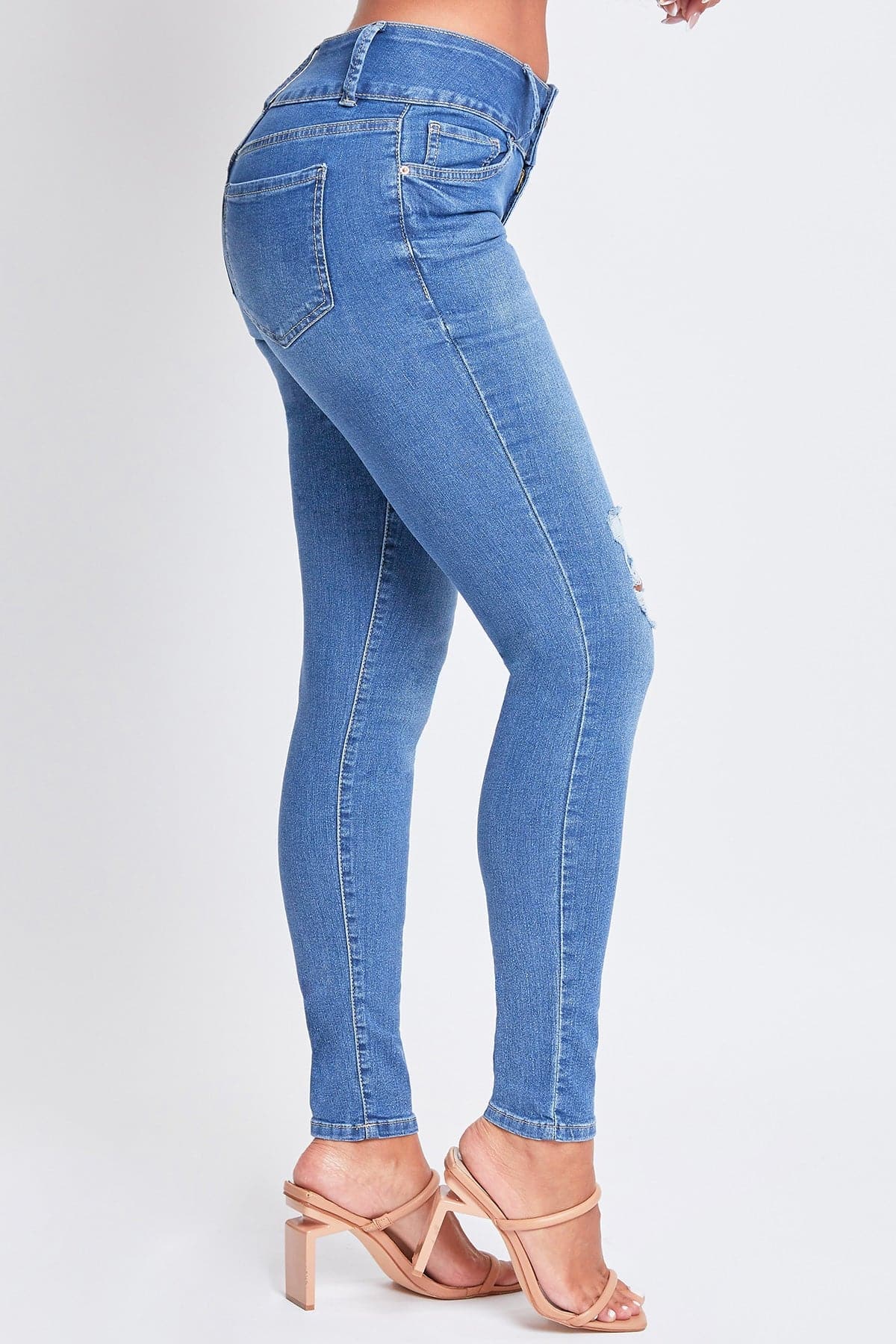 Women's Sustainable Essential Distressed Skinny Jean