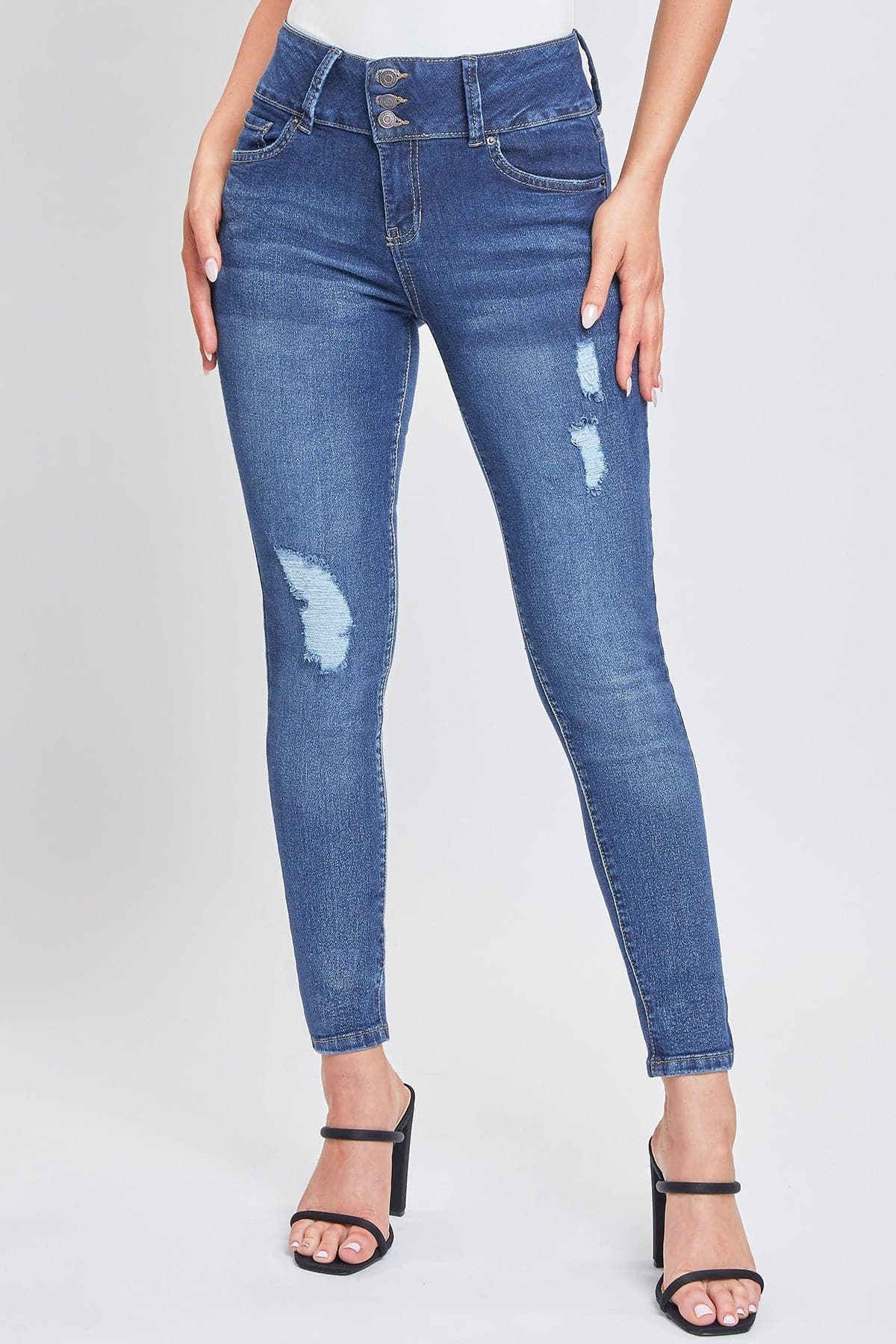 Women's Essential Sustainable Distressed Skinny Jean