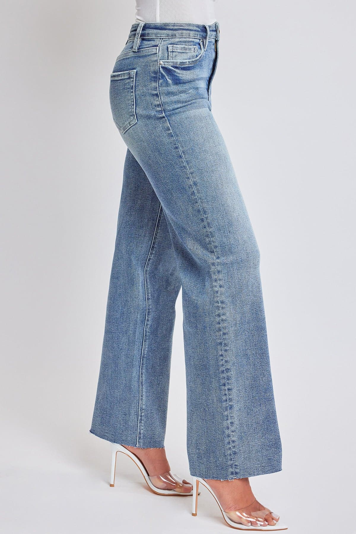 Women's Straight Leg Jeans