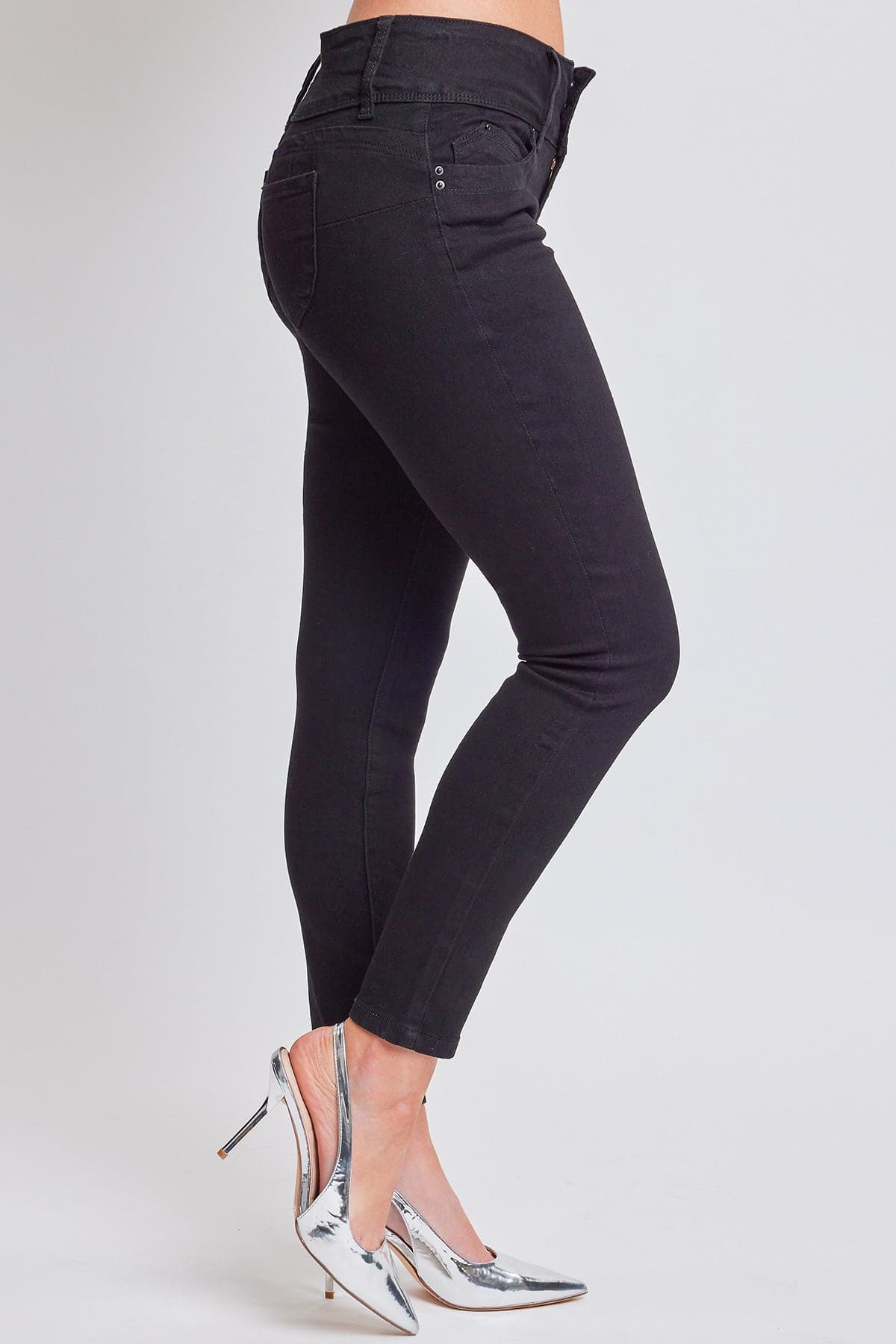 Women's Sustainable WannaBettaButt 3 Button Skinny Jeans