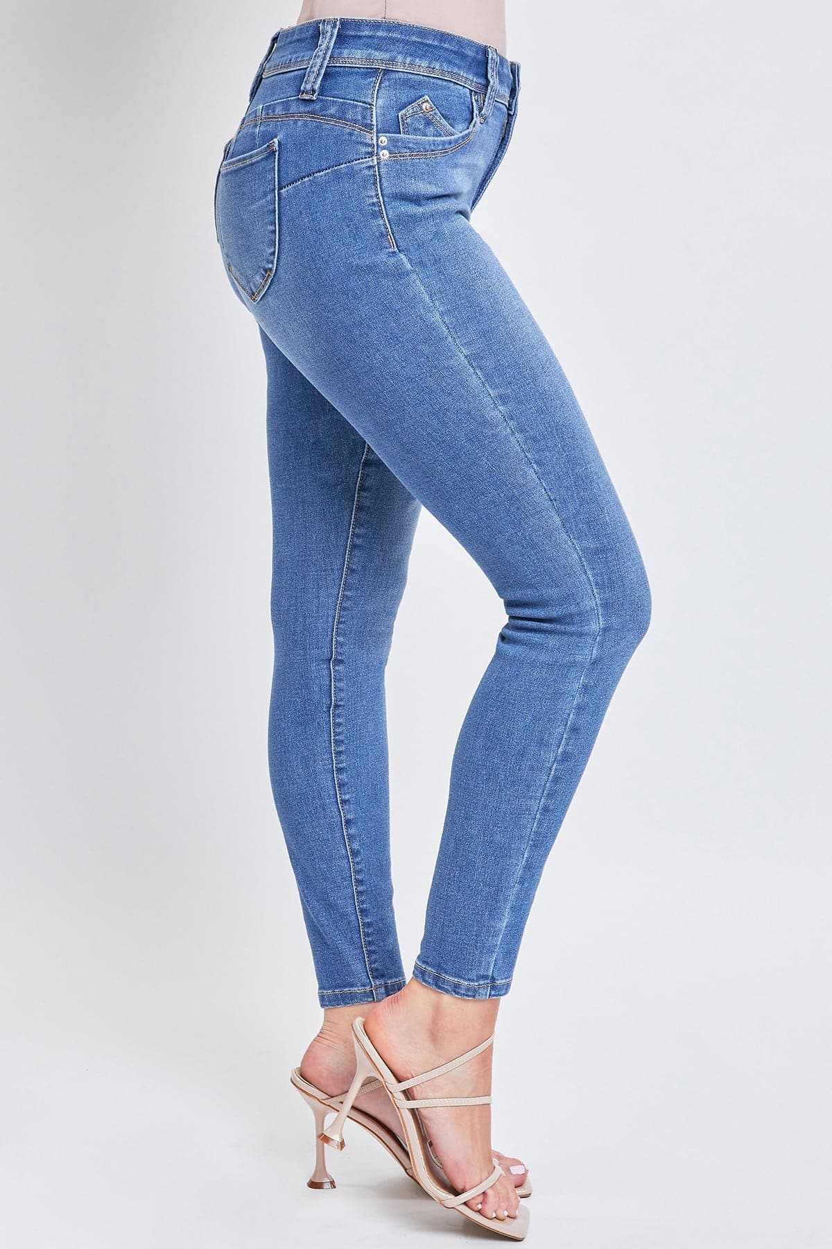 Women’s Sustainable WannaBettaButt Skinny Jeans