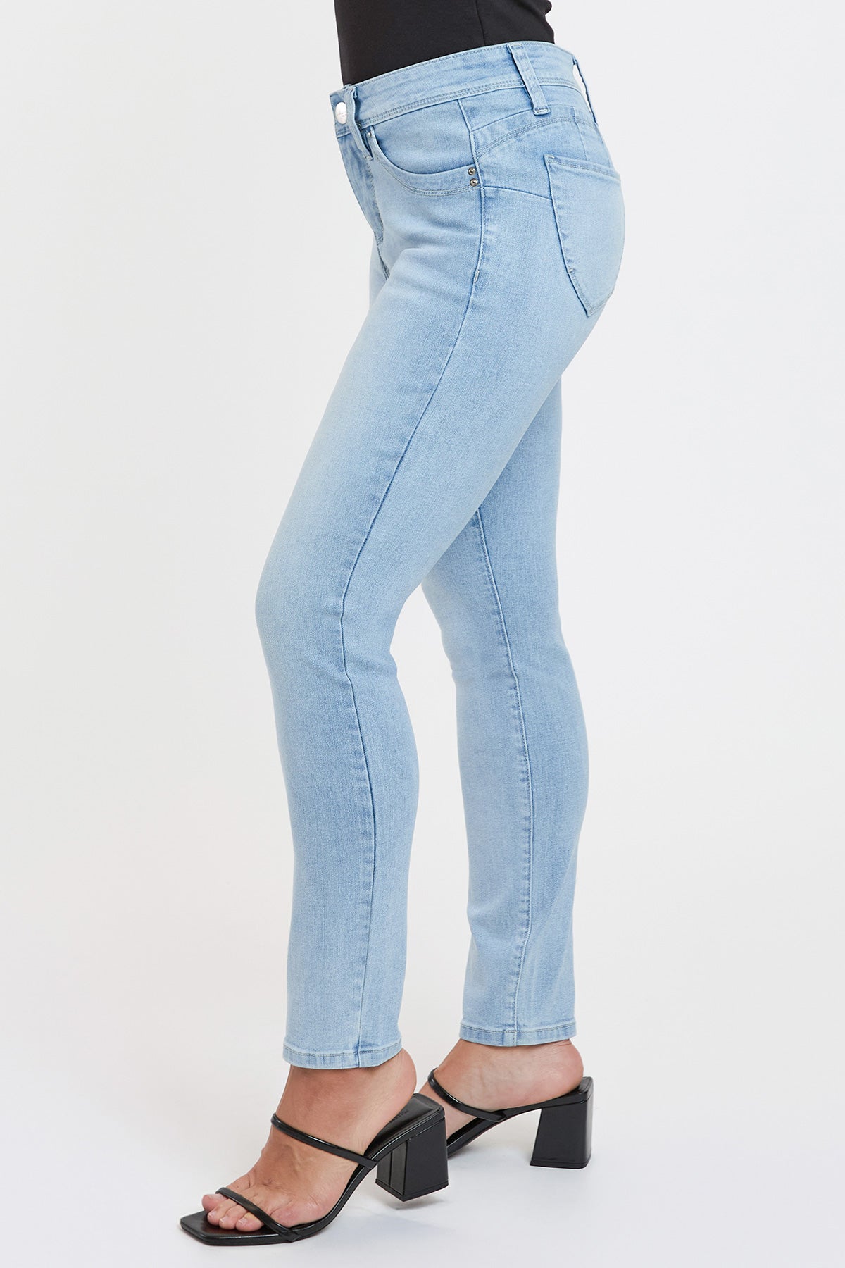 Q Celeste Blue