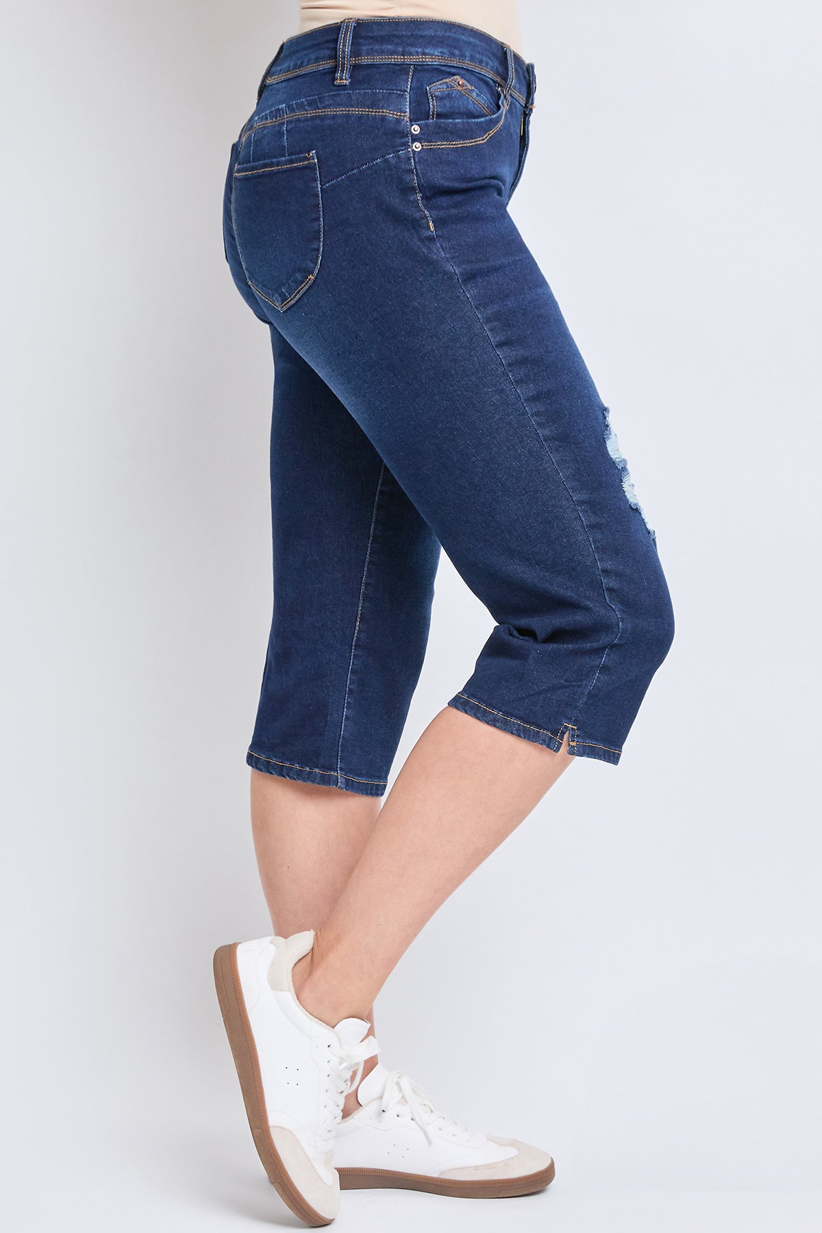 Women's Sustainable WannaBettaButt Capri Jeans