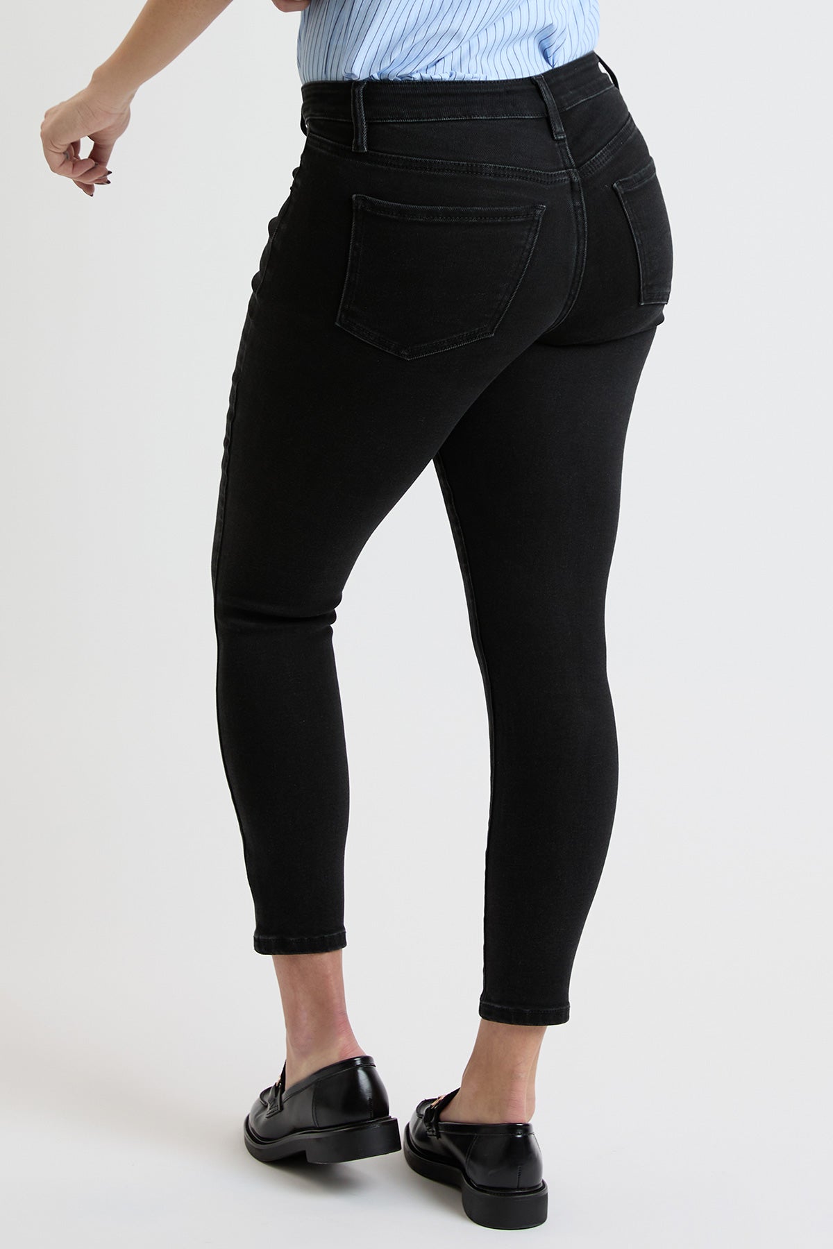 W Black