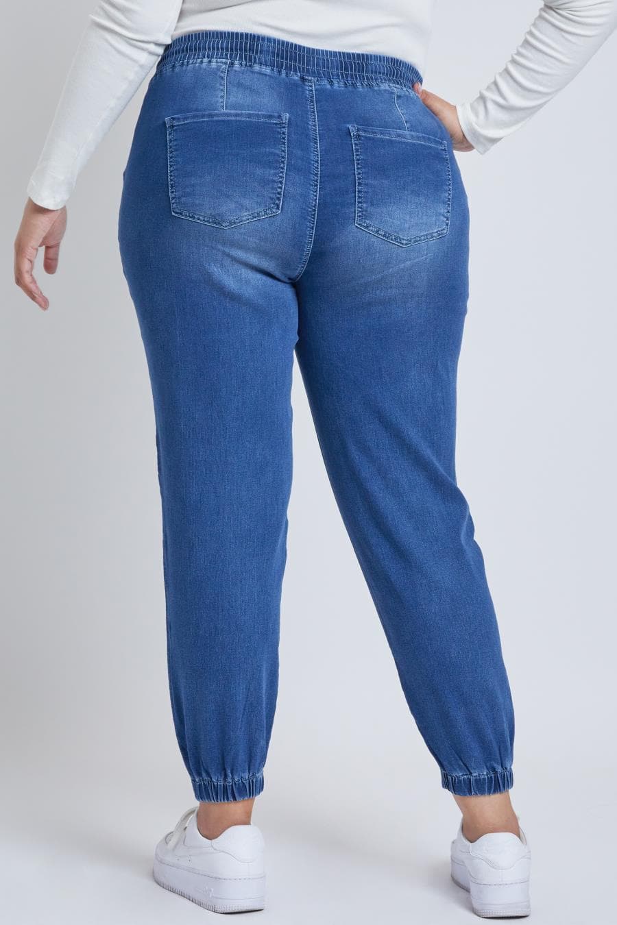 M Warm Medium Blue