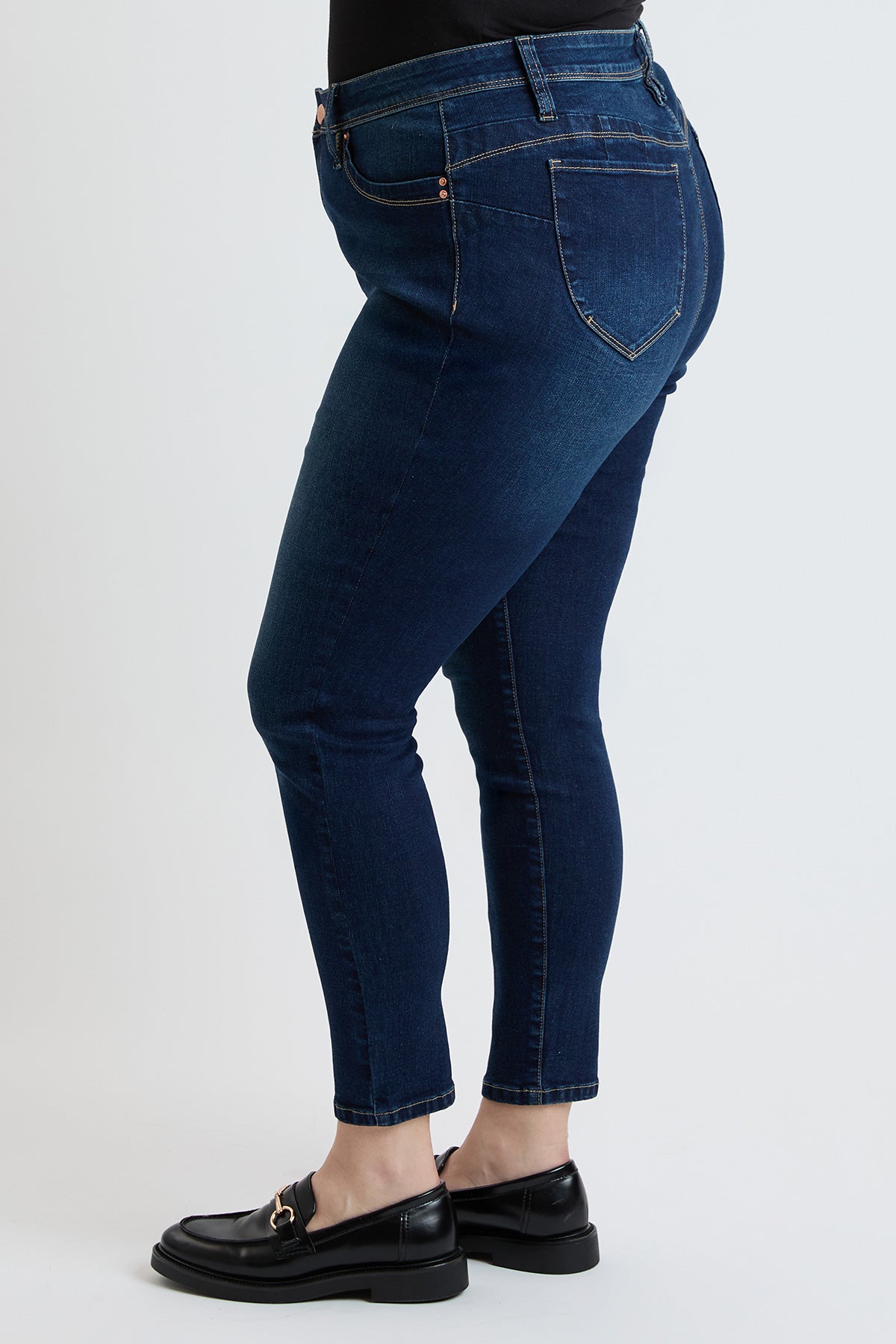D Dark Blue