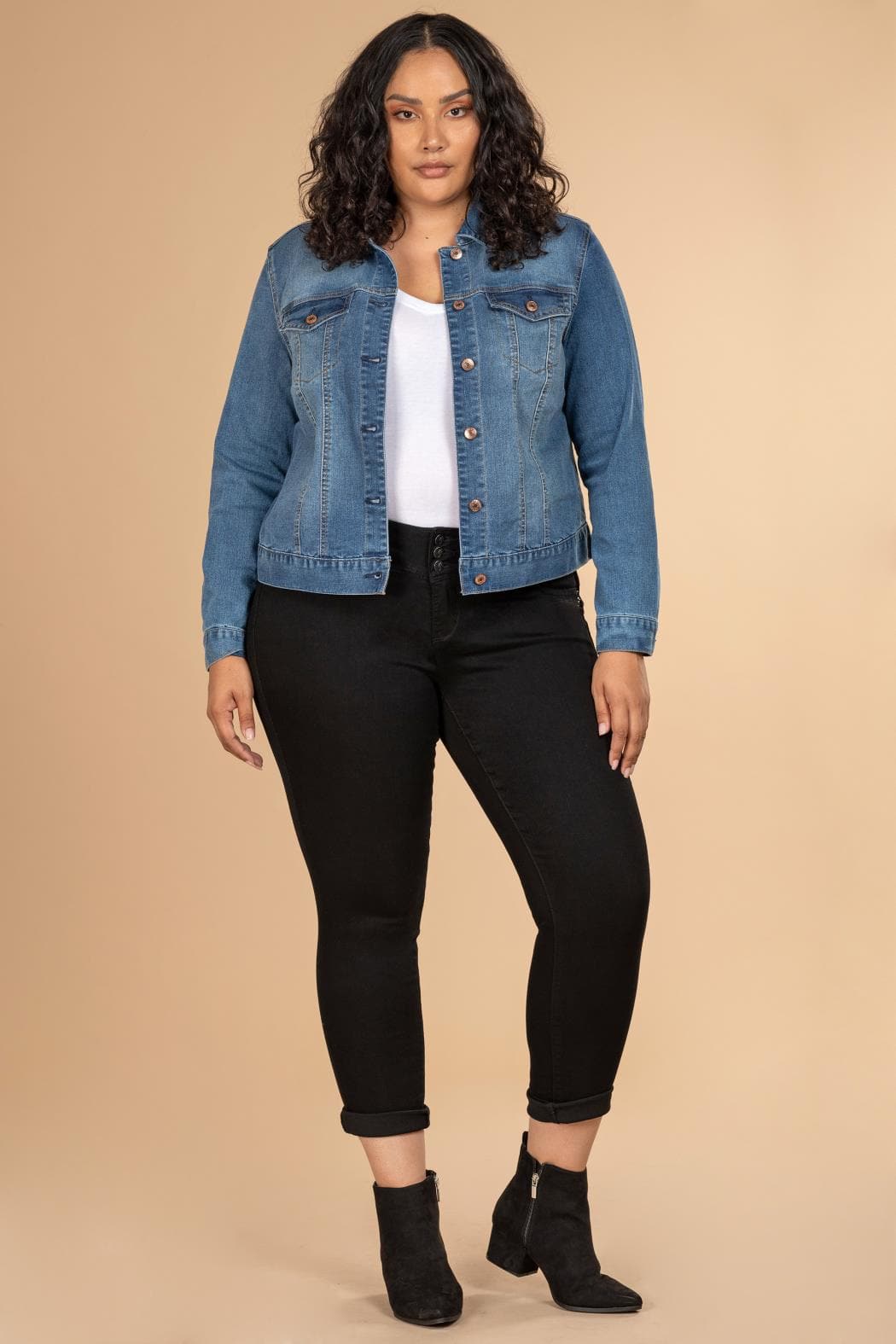 Women Plus Size Cropped Denim Jacket Xj69845