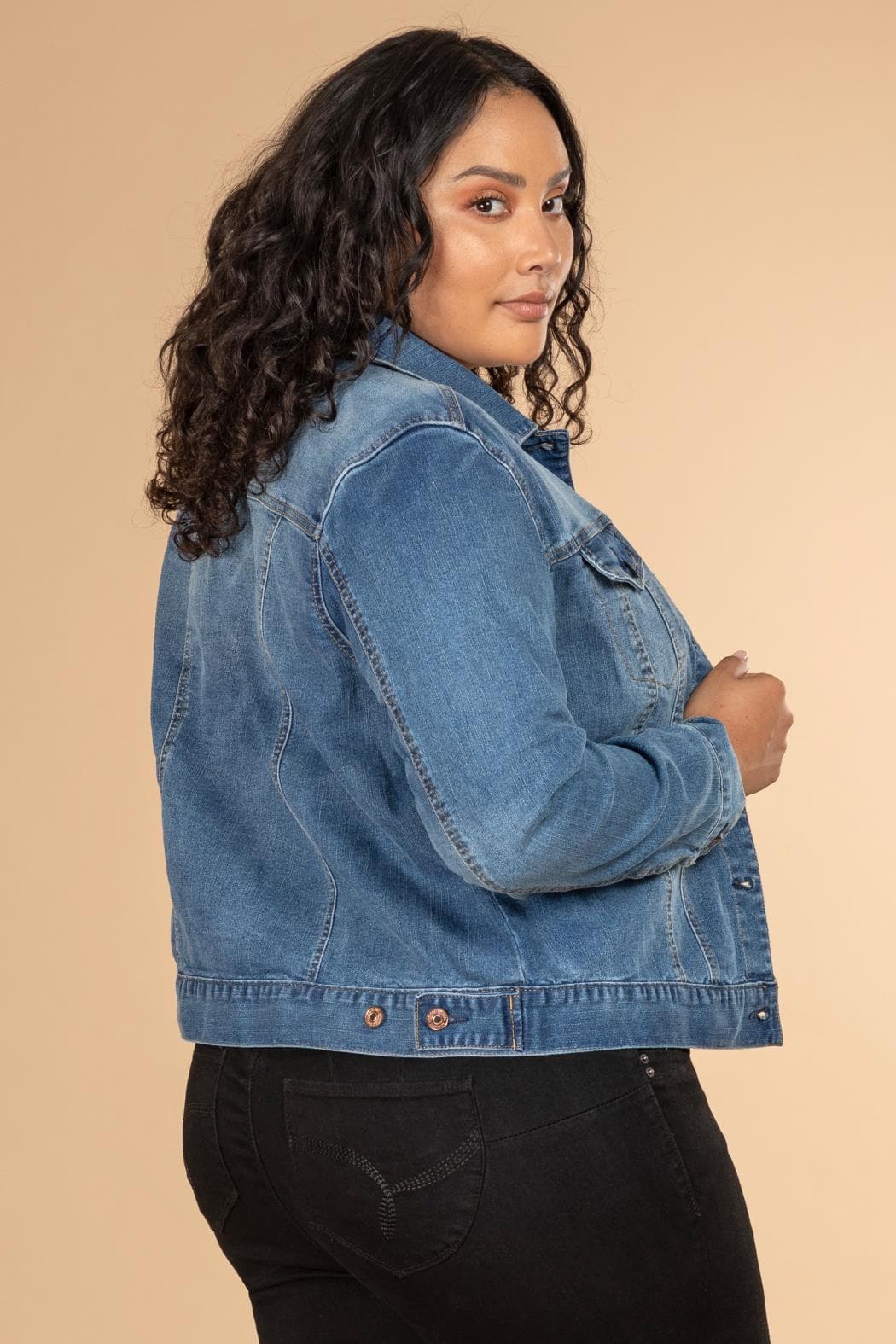 Women Plus Size Cropped Denim Jacket Xj69845