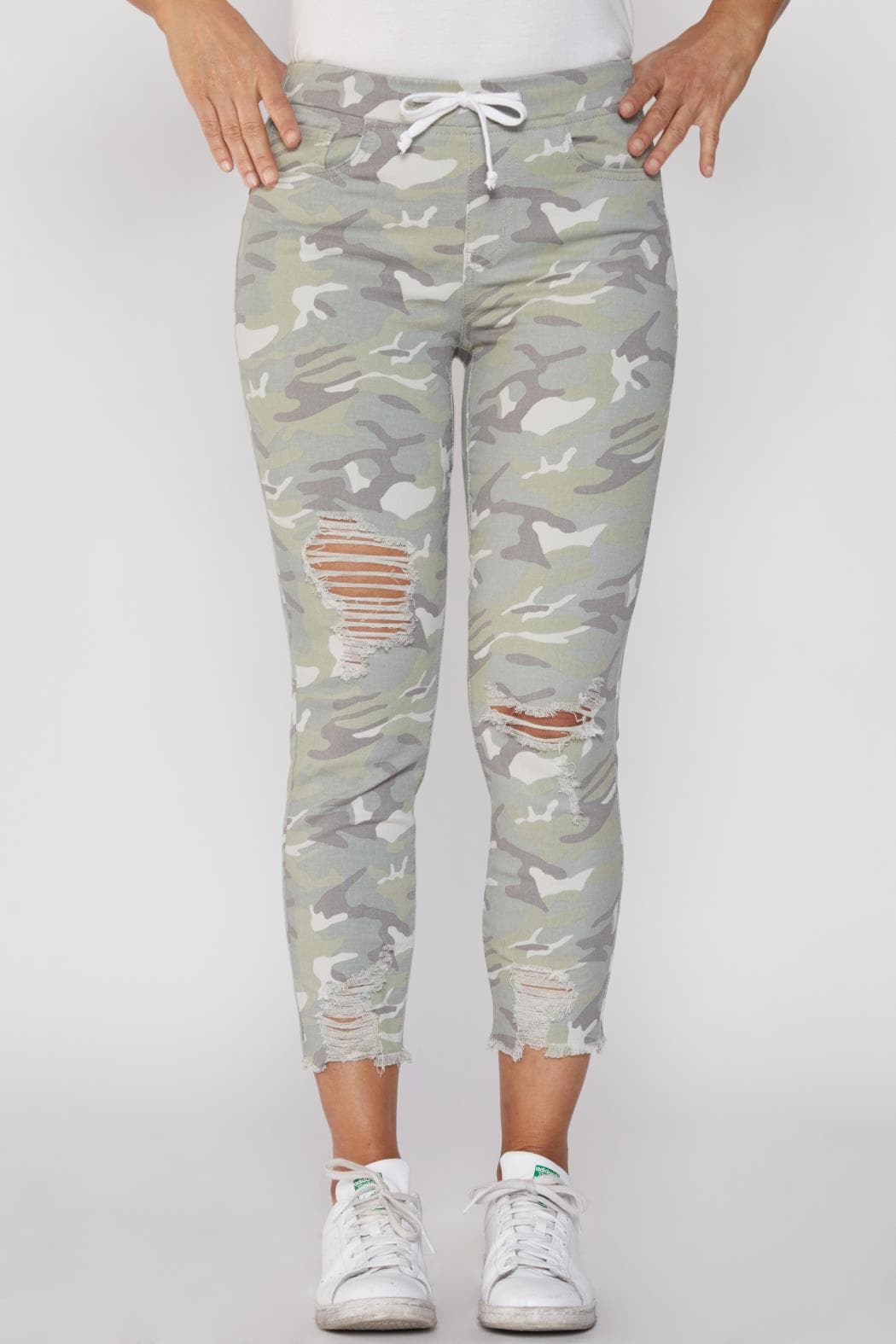 Women Petite High Rise Jogger Pp961121