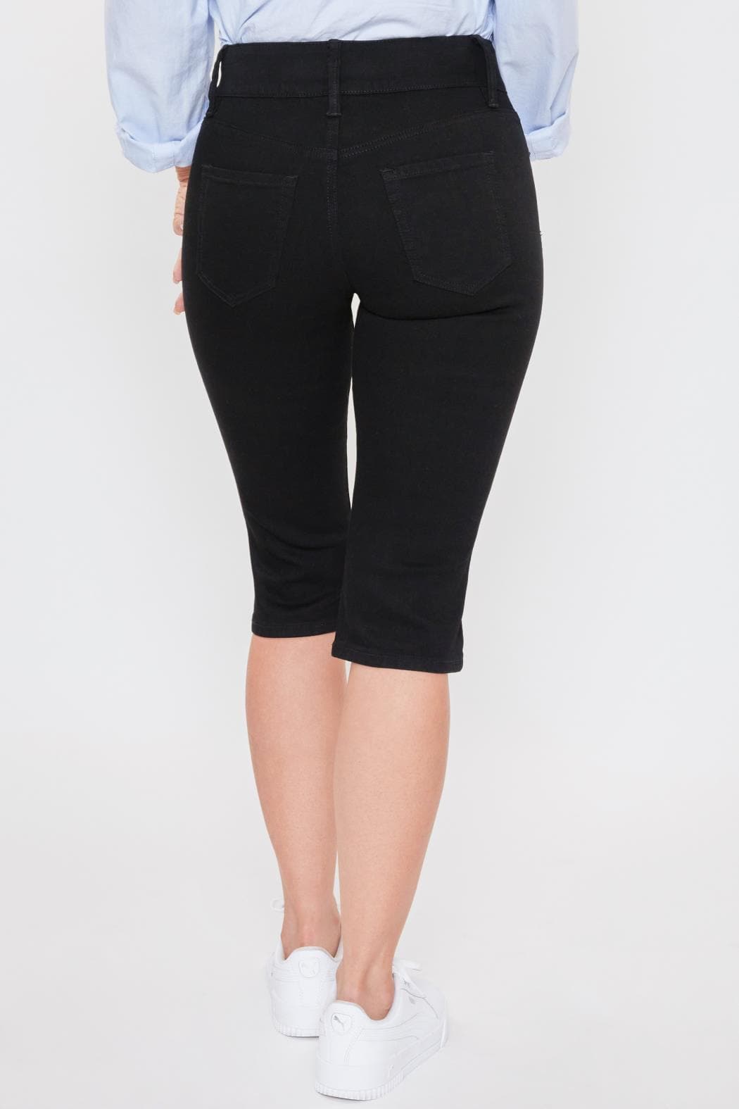 W Black