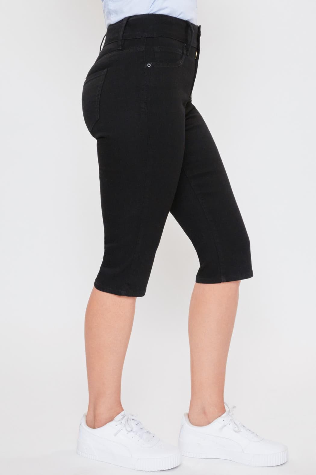W Black