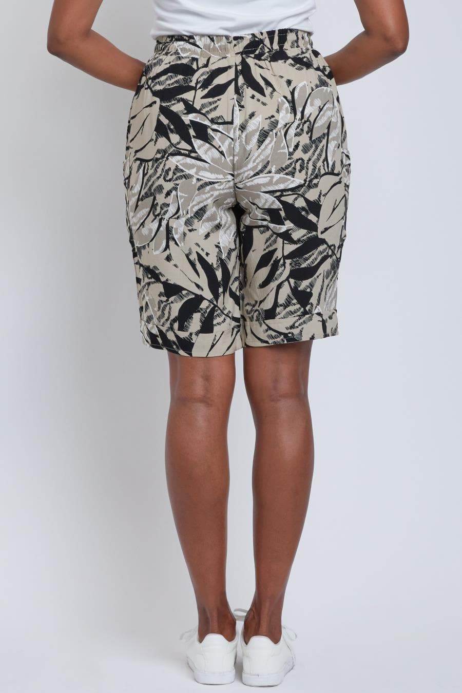 Leafy Tropical