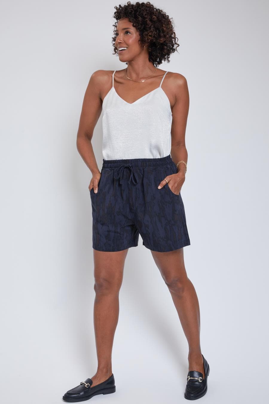 Women Shorts With Scoop Pockets Ws2635T1