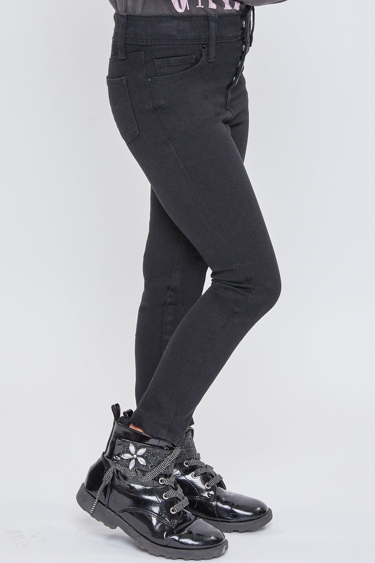 W Black