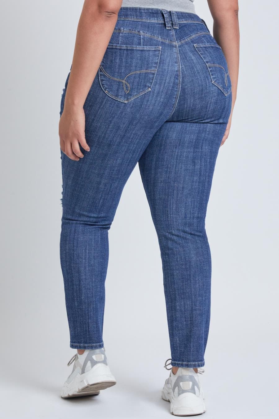 Junior Plus Size Wannabettabutt Mid Rise Skinny Jean Ep954048