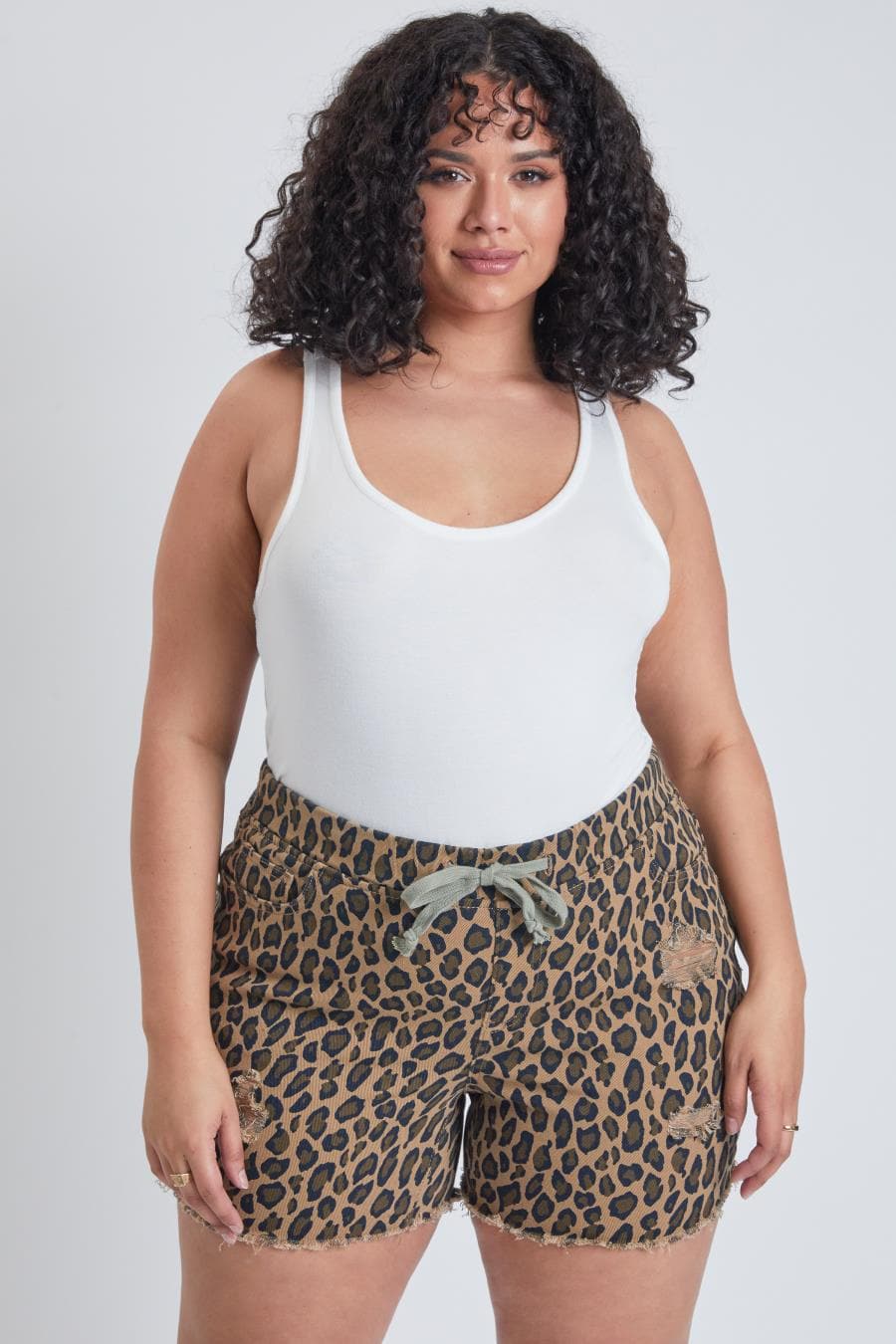 Junior Plus Size High Rise Fray Hem Jogger Shorts Es235489