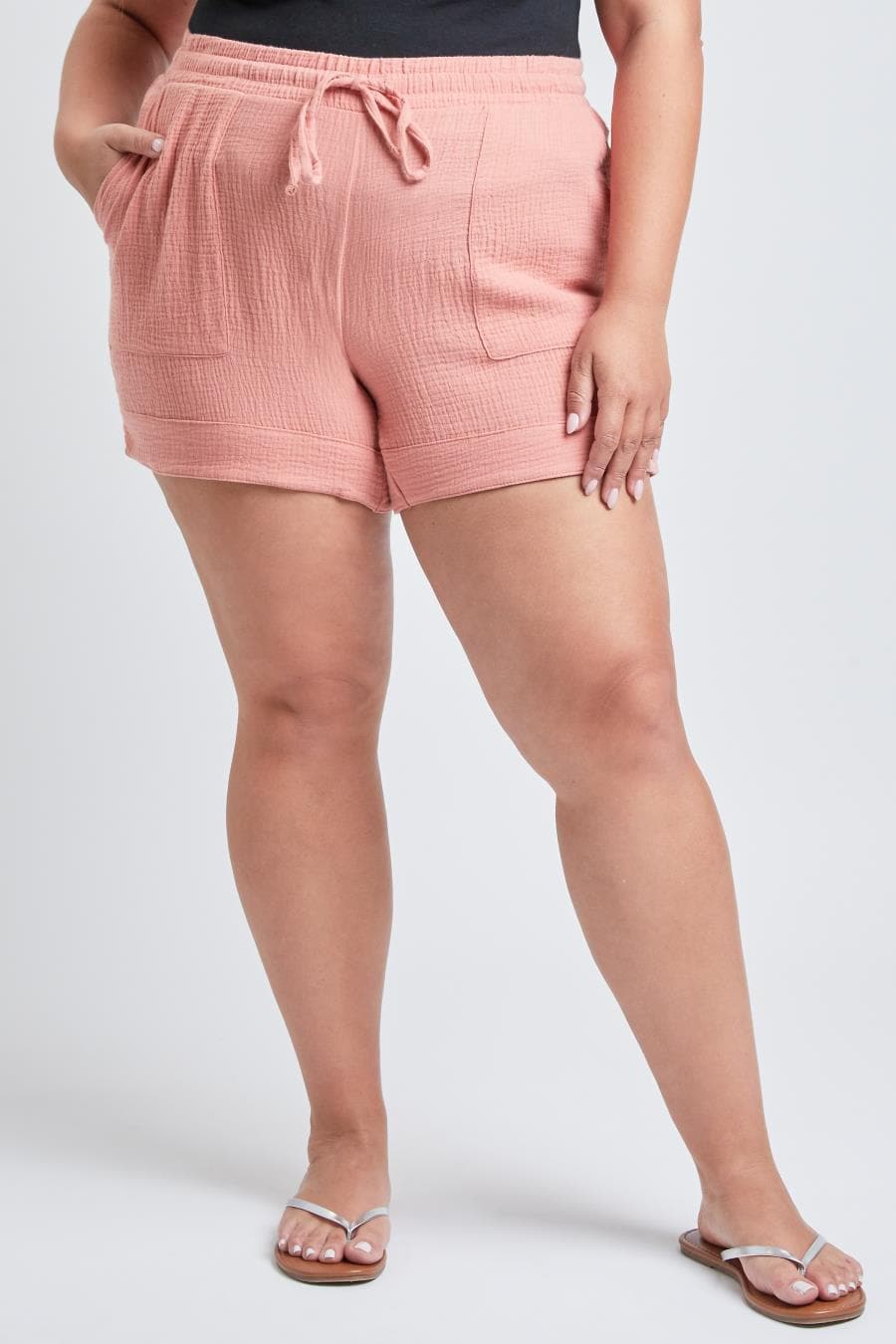 Junior Plus Size Double Gauze Shorts With Banded Hem And Porkchop Pockets Es2729Dg