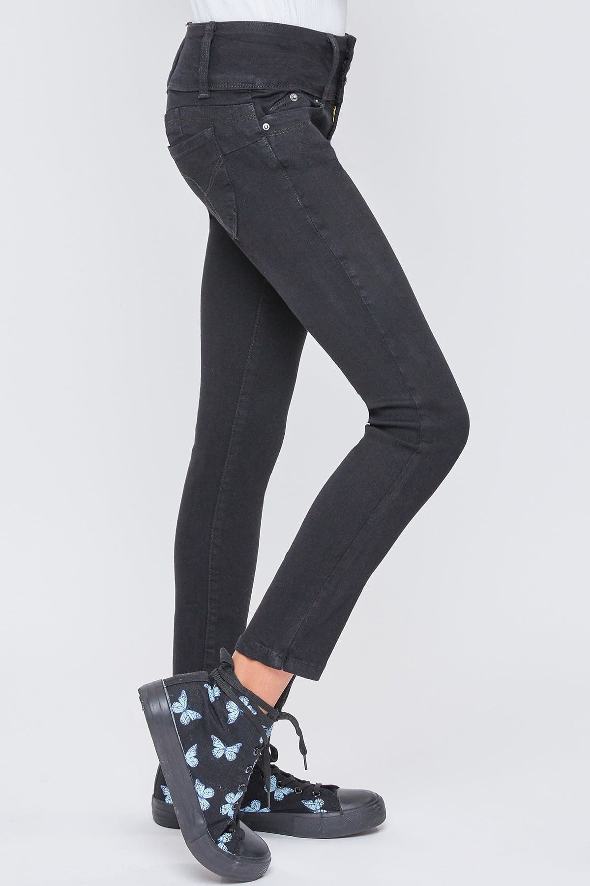 W Black
