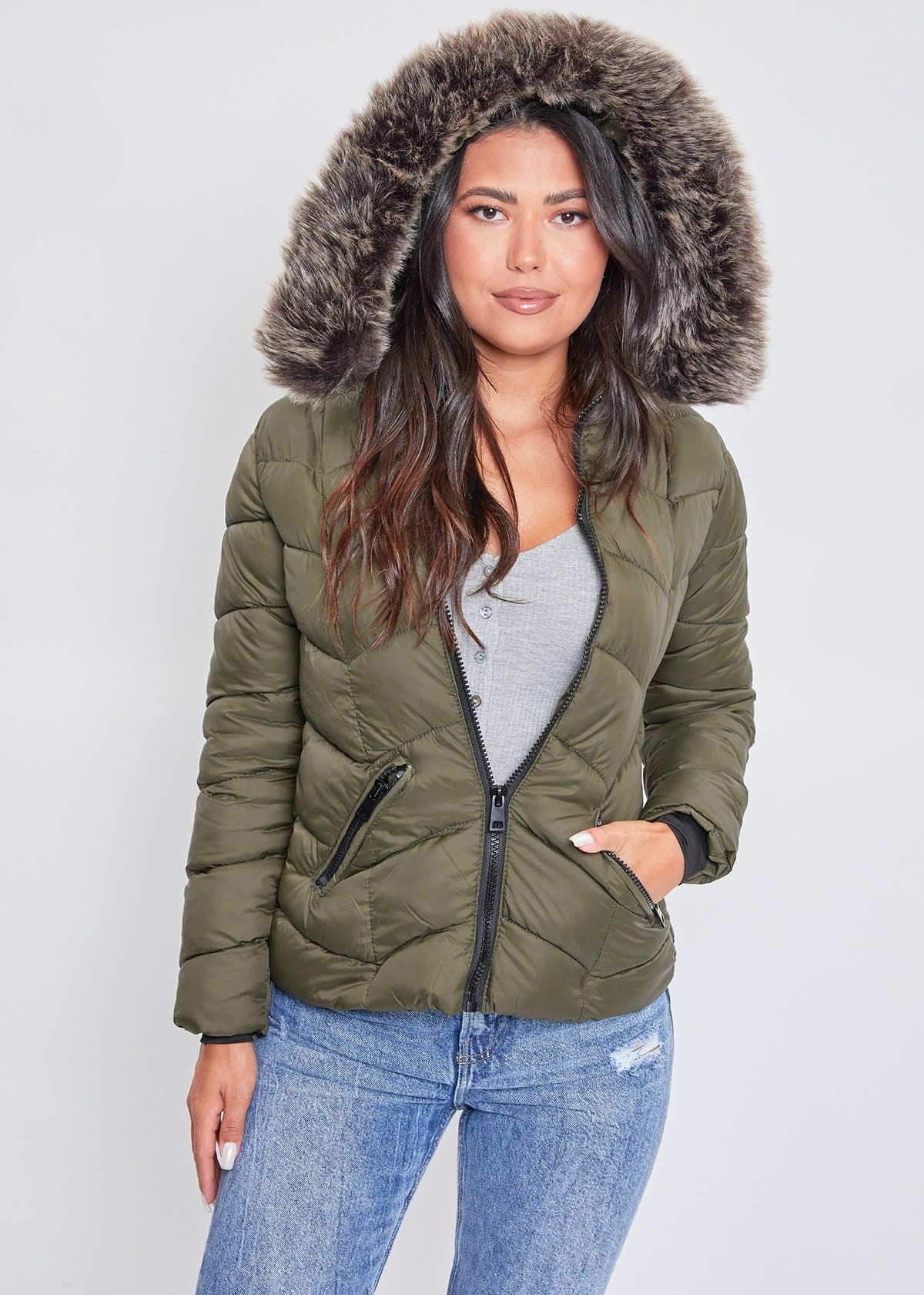 Women's Winter Puffer Jacket With Faux Fur Hoodie