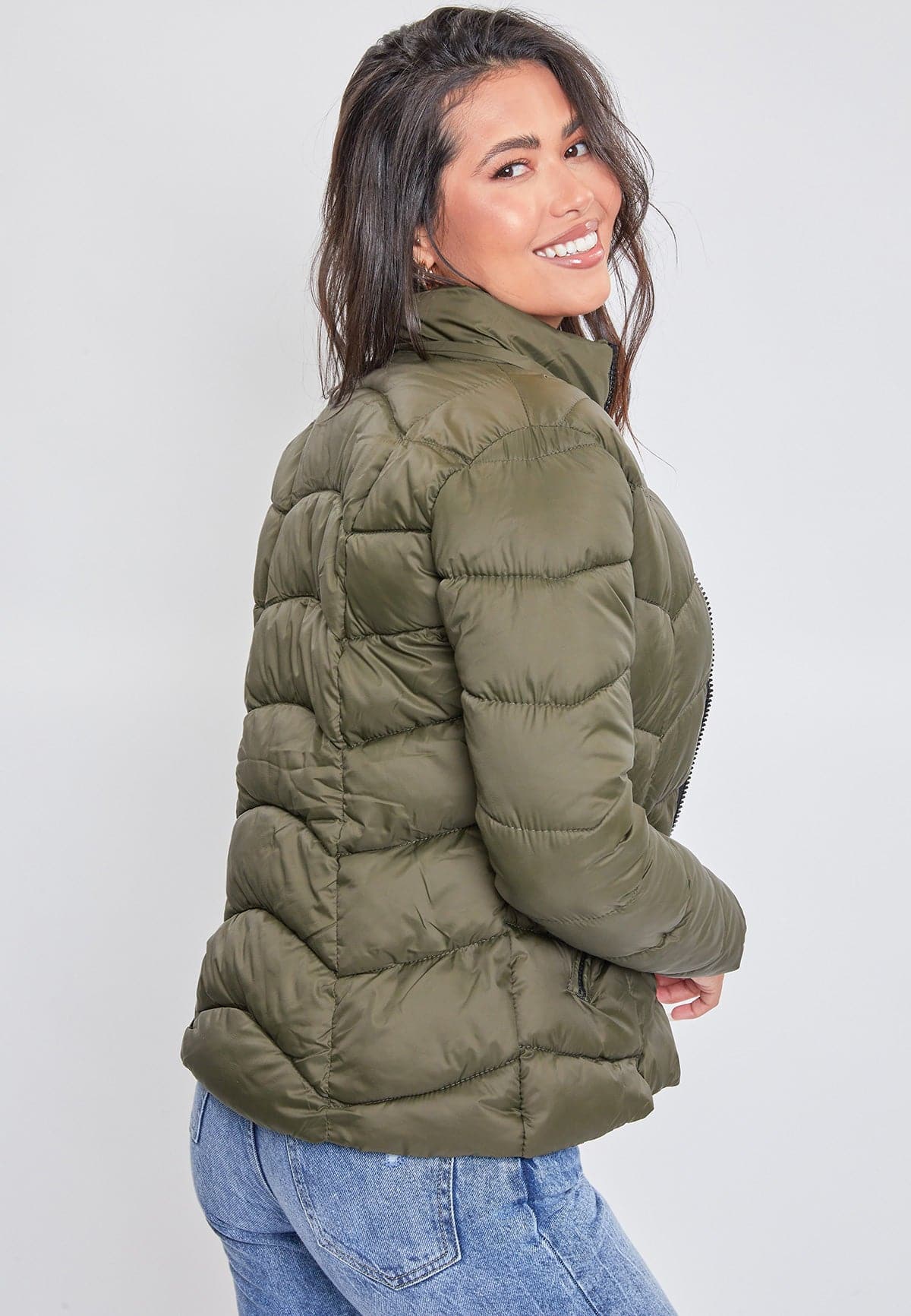 Women's Winter Puffer Jacket With Faux Fur Hoodie