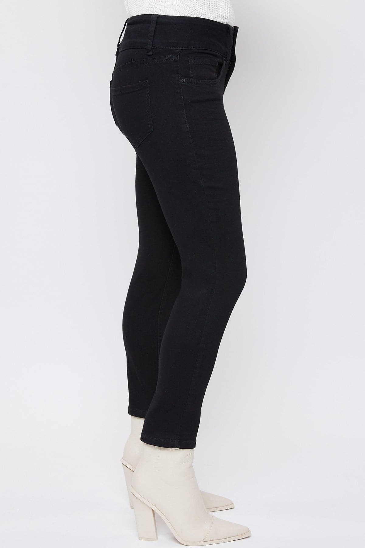 W67 Resin Black