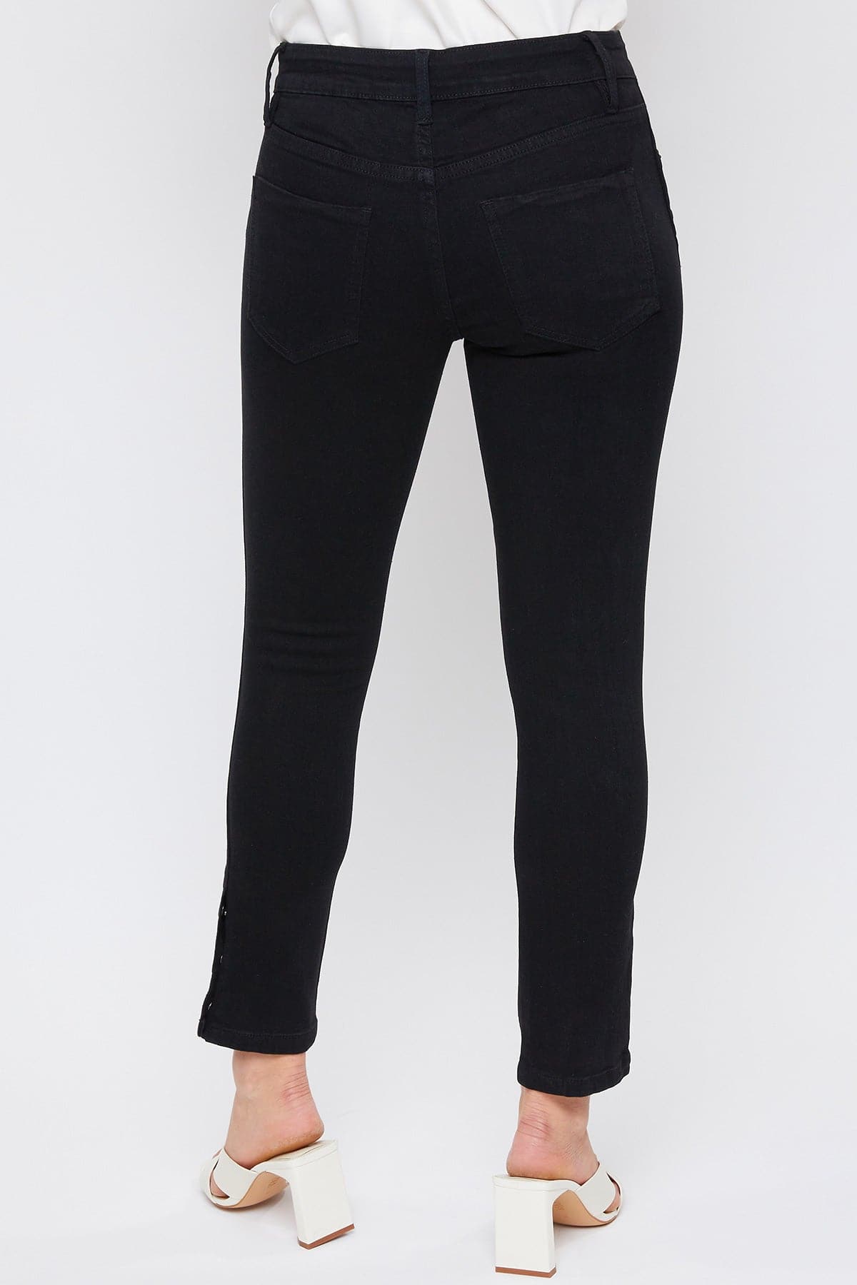 W Black