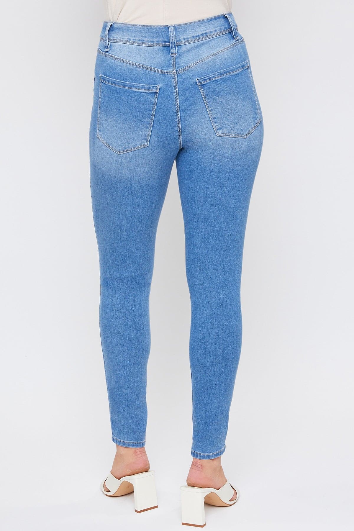 Women's Essential High Rise Skinny Jean