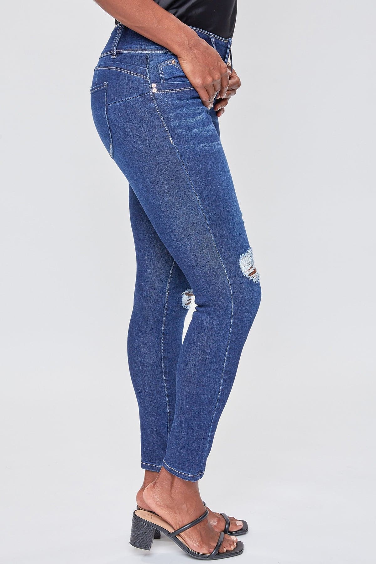 Women's WannaBettaButt 3 Button Skinny Ankle Jeans