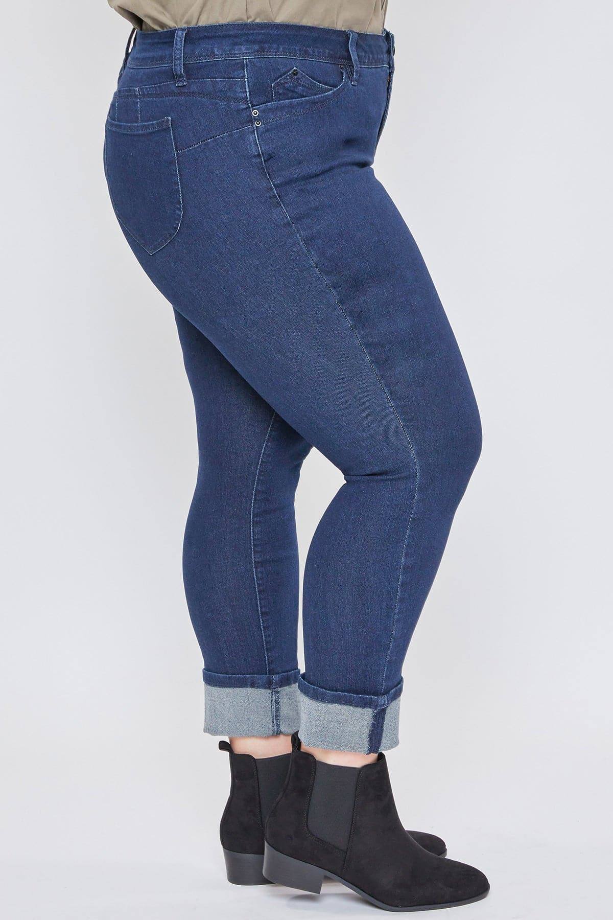 Women's Plus Size WannaBettaButt Mid Rise Mega Cuff Ankle Jeans