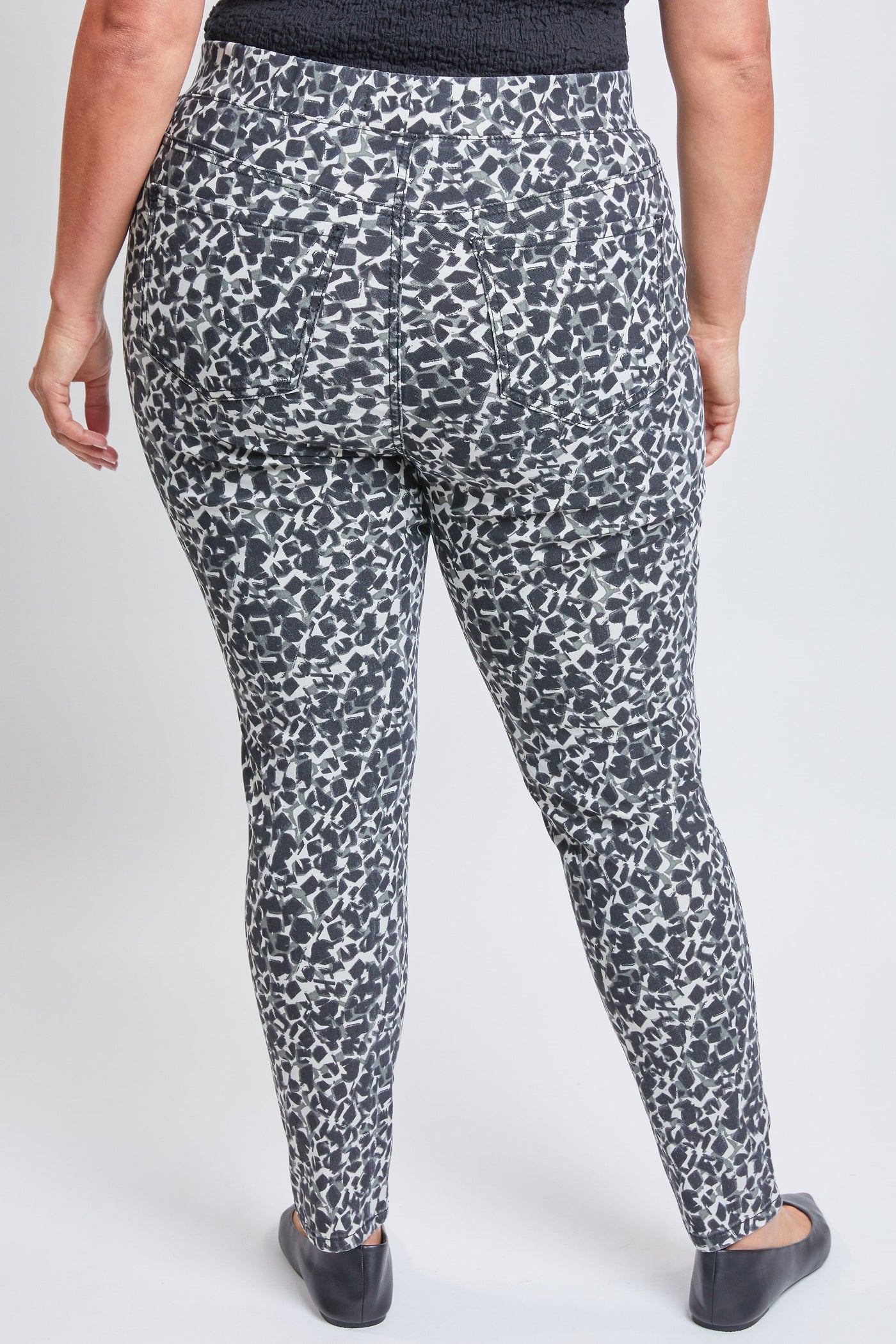 Women's Plus Size Mid Rise Jeggings