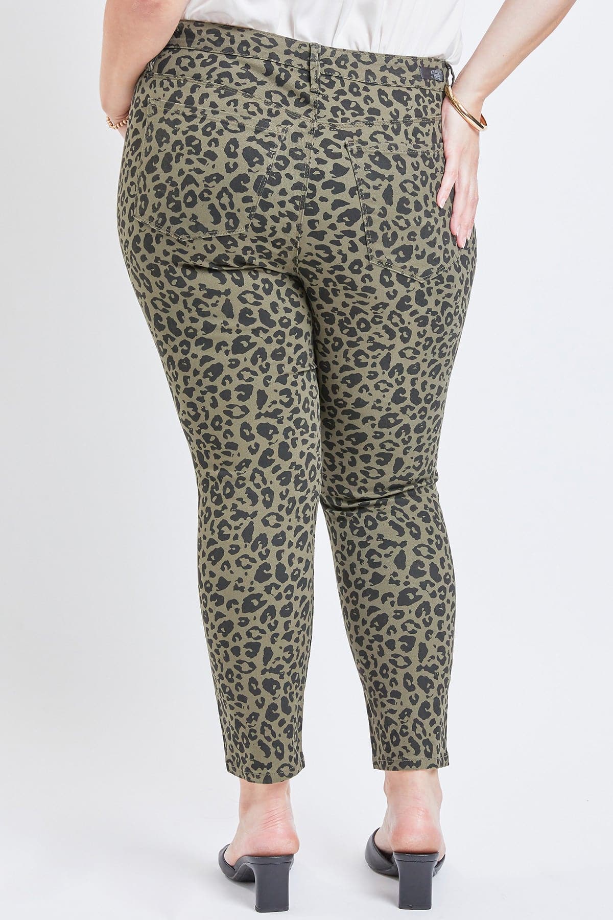 Olive/Black Leopard