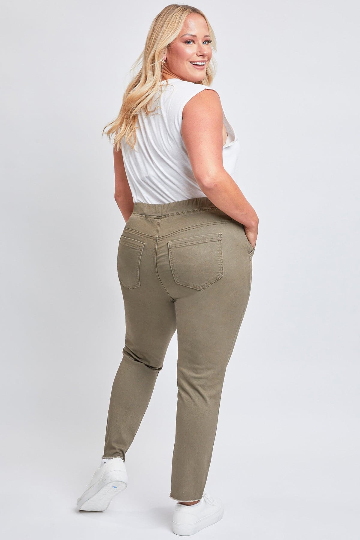 Women's Plus Size Raw Hem Pull On Pants