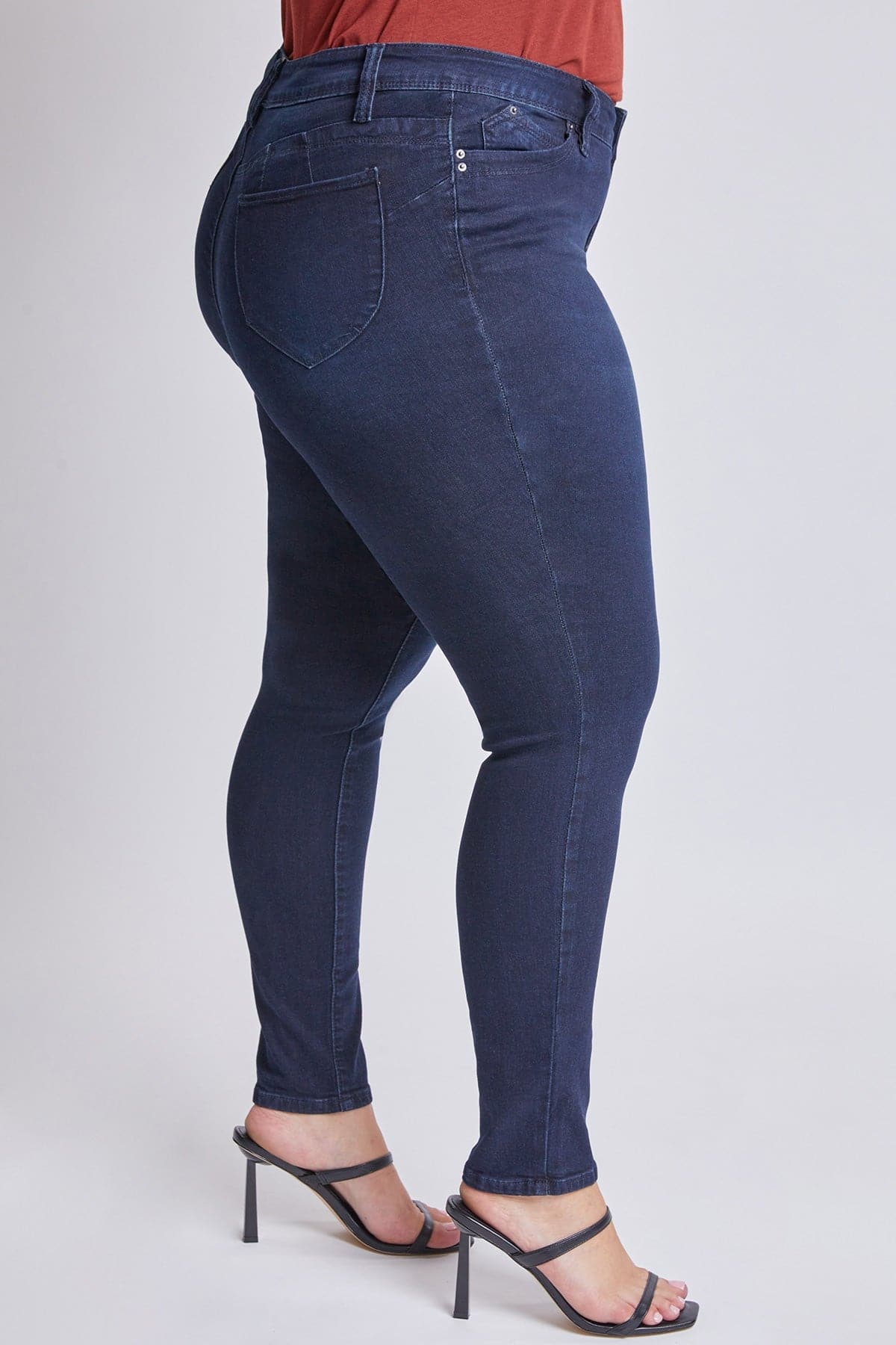 Women's Plus Size Sustainable WannaBettaButt Mid Rise Skinny Jeans