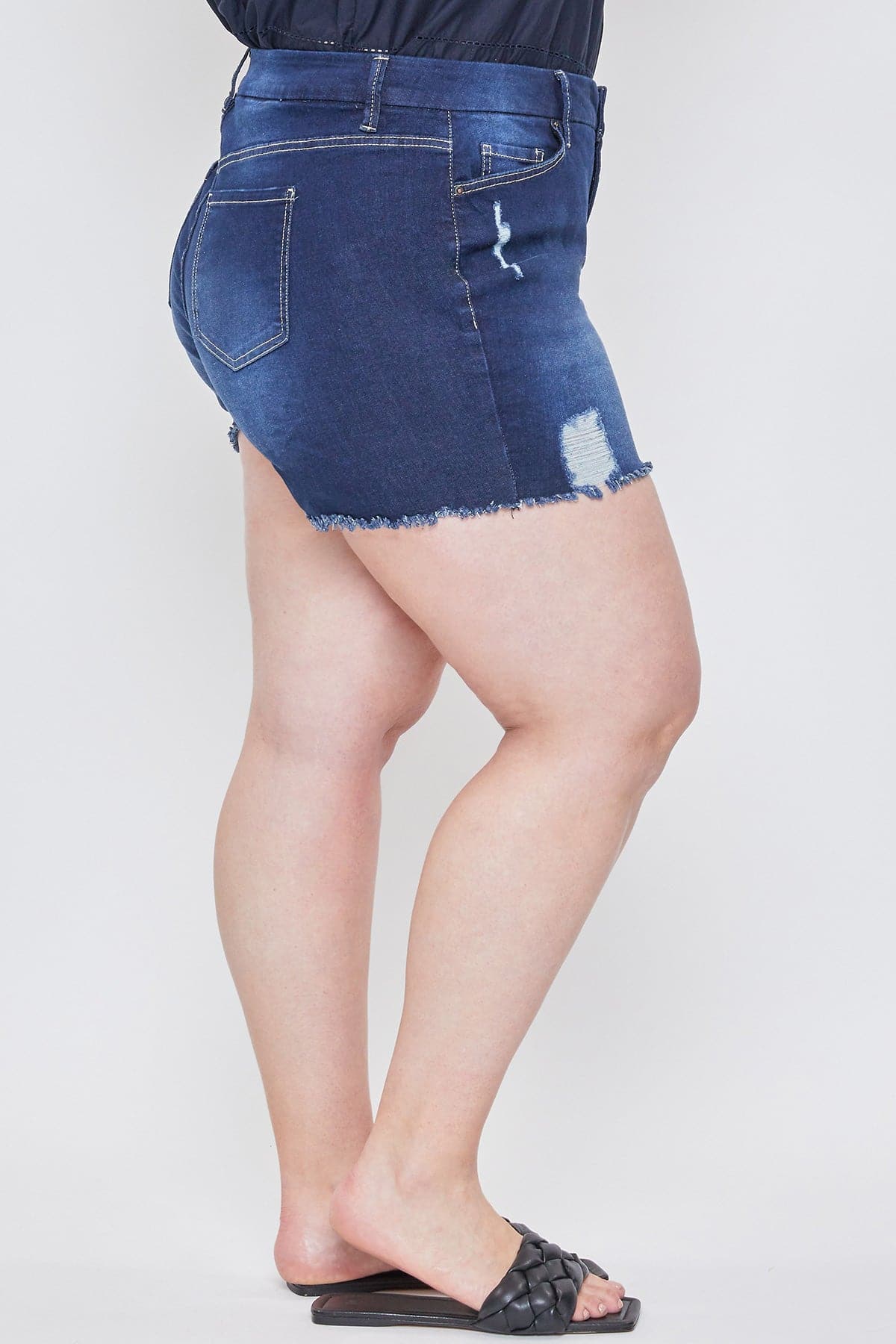 Women´s Plus Curvy High-Rise Frayed Hem Shorts